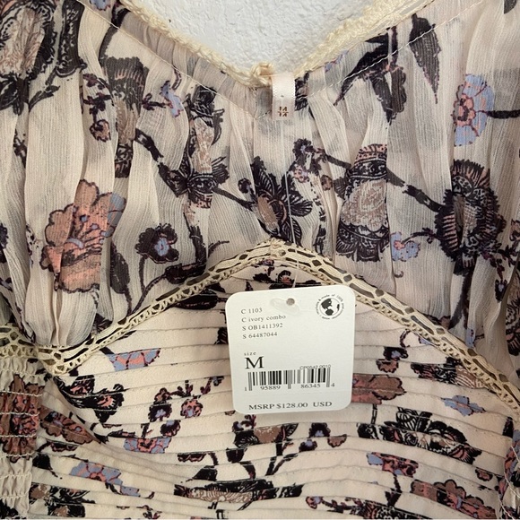 Free People Brunch Date Floral Print Bodysuit Size Medium Ivory NWT - Picture 13 of 14